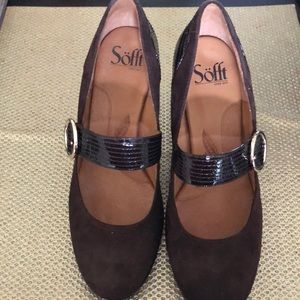 Sofft brown heels